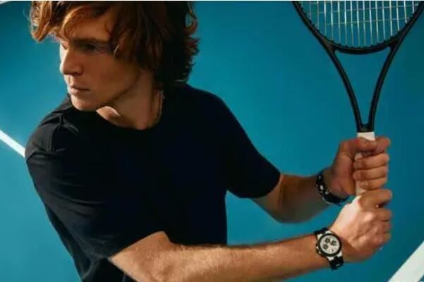 赛中取得更 赛中取得更